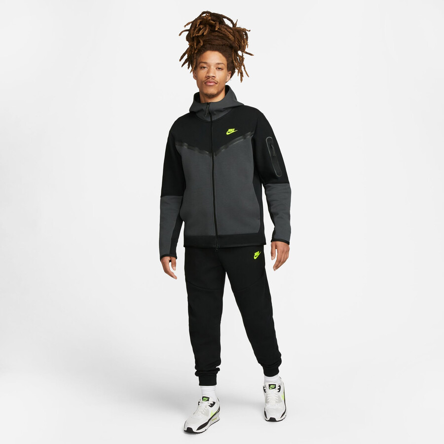 Pantalon survêtement Nike TechFleece noir jaune