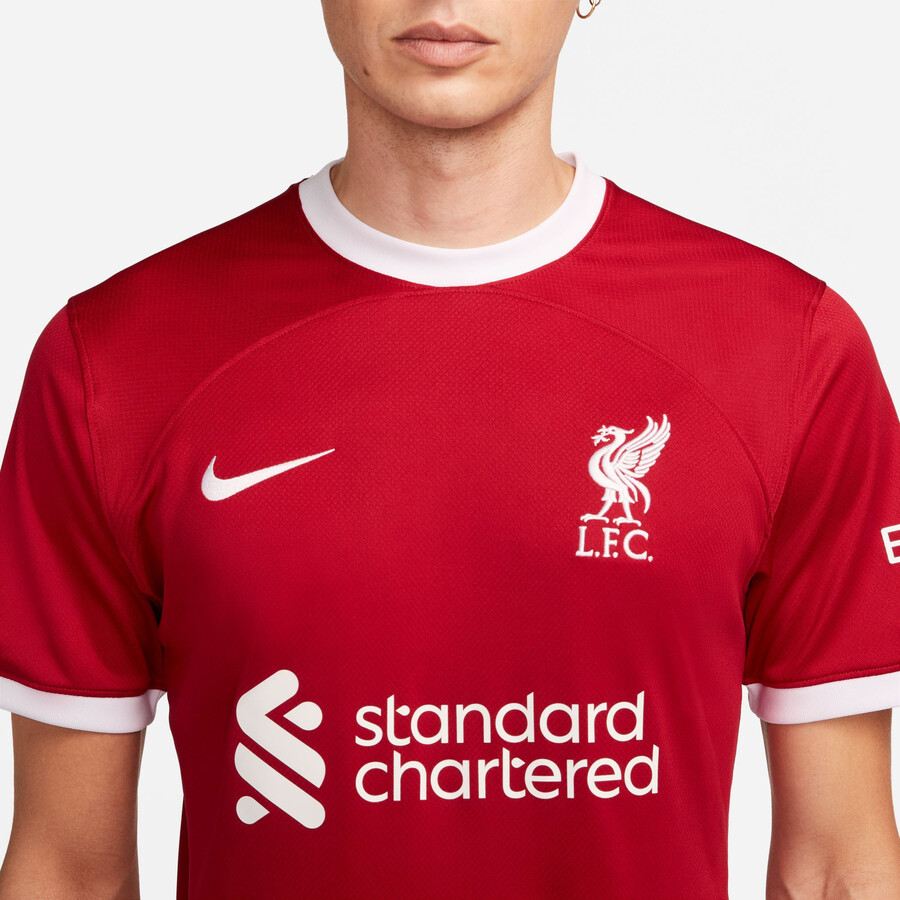 Maillot Liverpool domicile 2023/24