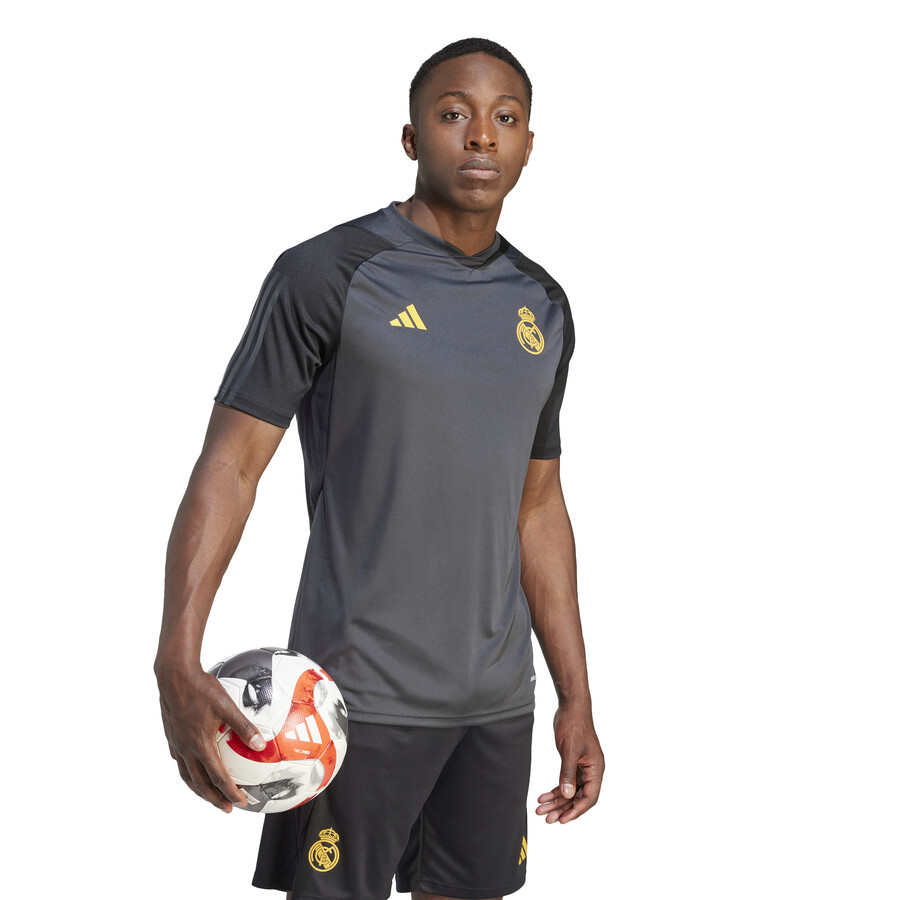 Maillot entraînement Real Madrid gris jaune 2023/24