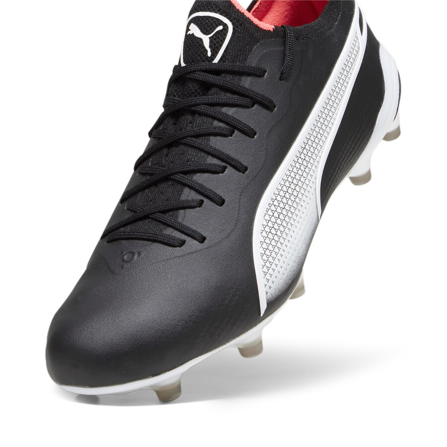 Puma King Ultimate FG/AG noir blanc 