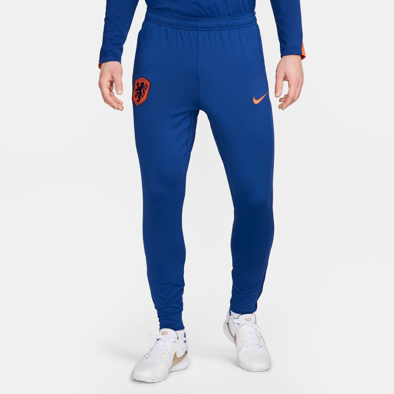 Pantalon survêtement Pays Bas bleu 2024 sur Foot fr