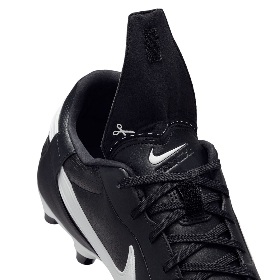 Nike Premier III FG noir blanc