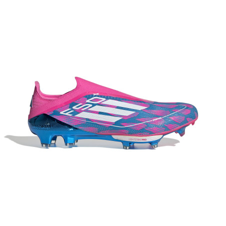 Adidas crampons pas cher hotsell