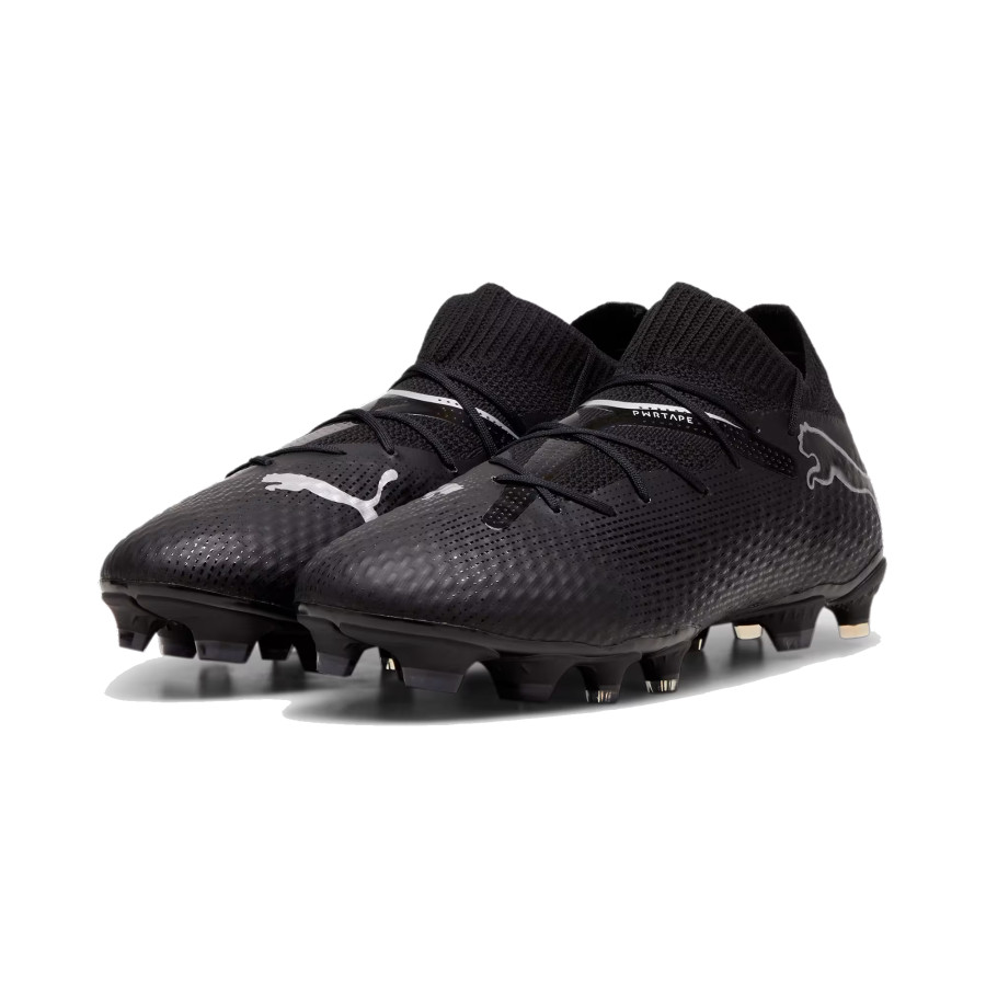 Puma Future pro FG AG noir sur Foot