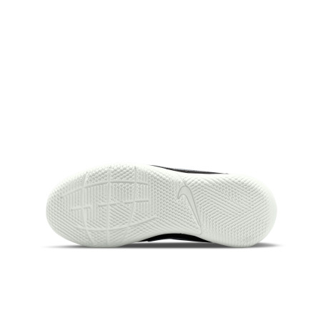 Nike StreetGato junior noir blanc