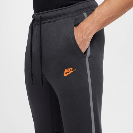 Pantalon survêtement Nike TechFleece gris