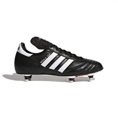 Chaussure de foot adidas pas cher homme deals