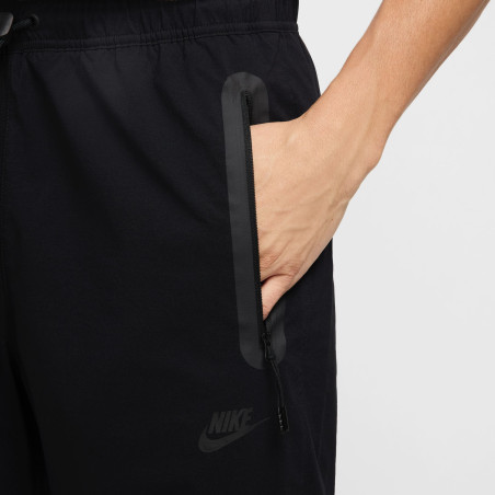 Pantalon survêtement Nike Tech Woven noir