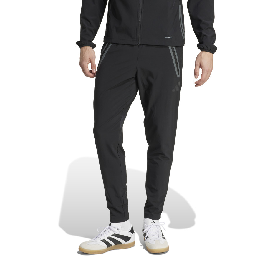 Pantalon survêtement Real Madrid woven Pro noir