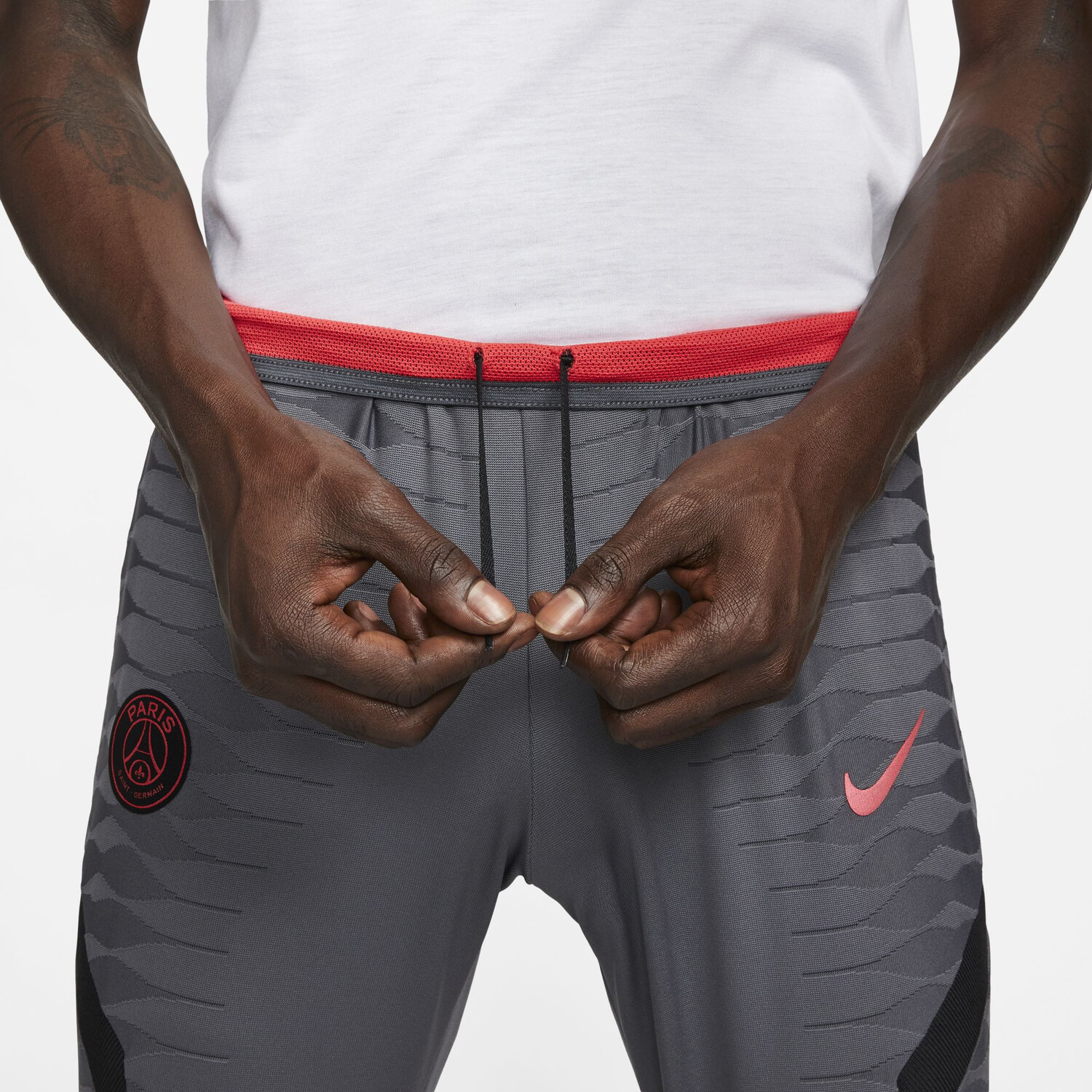 Pantalon survêtement PSG Strike Elite noir rose 2021/22 sur