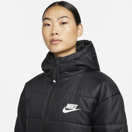 Manteau Femme Nike Therma-FIT noir sur