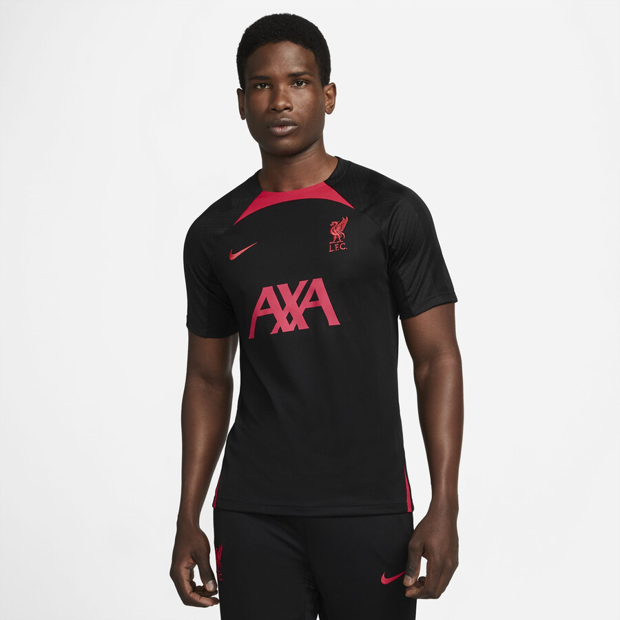 Maillot entraînement Liverpool Strike rouge 2022 23 sur Foot fr